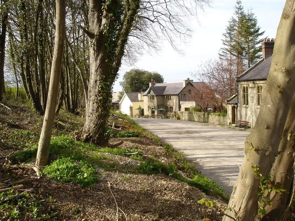 The Kinmel Arms Hotell Abergele Exteriör bild